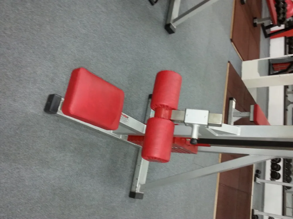 Sprave za fitnes i stolovi za masažu — rad 30, tapeciranje Romana