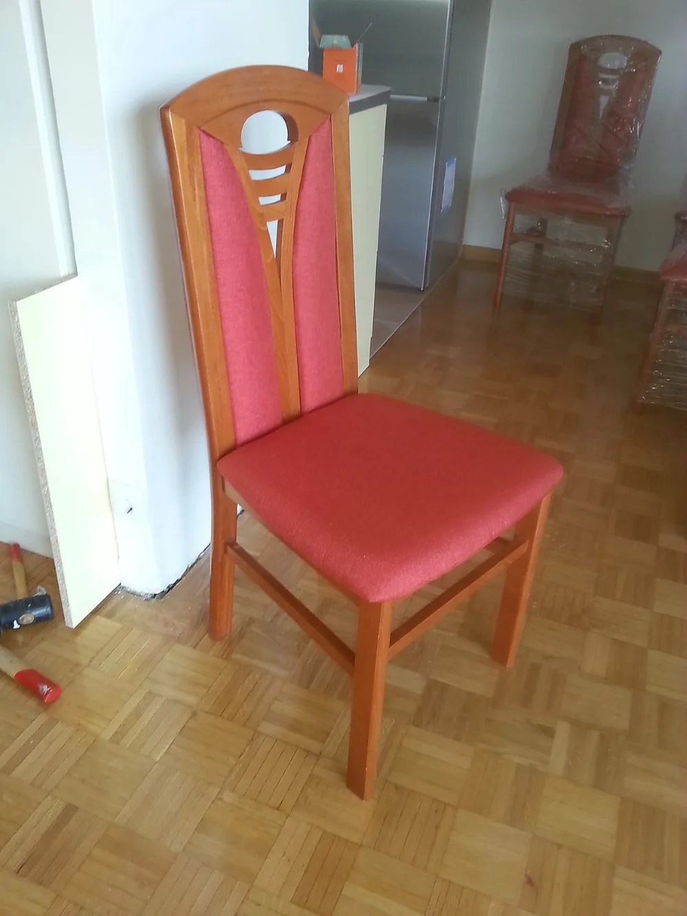 Stolice, fotelje, klupe, tabure — rad 112, tapeciranje Romana